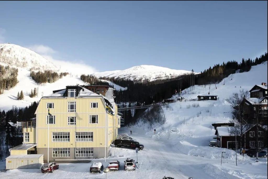 Mountain Retreat For 4 In Are Ski-In Ski-Out Apt- No Windows Exterior photo
